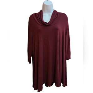 TAHARI WOMAN Burgundy turtleneck tunic 1x